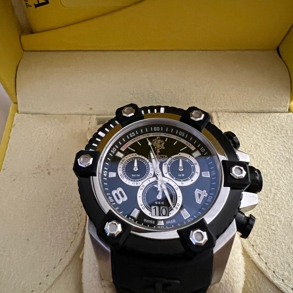 Mens Invicta Watch - Picture 2 of 6